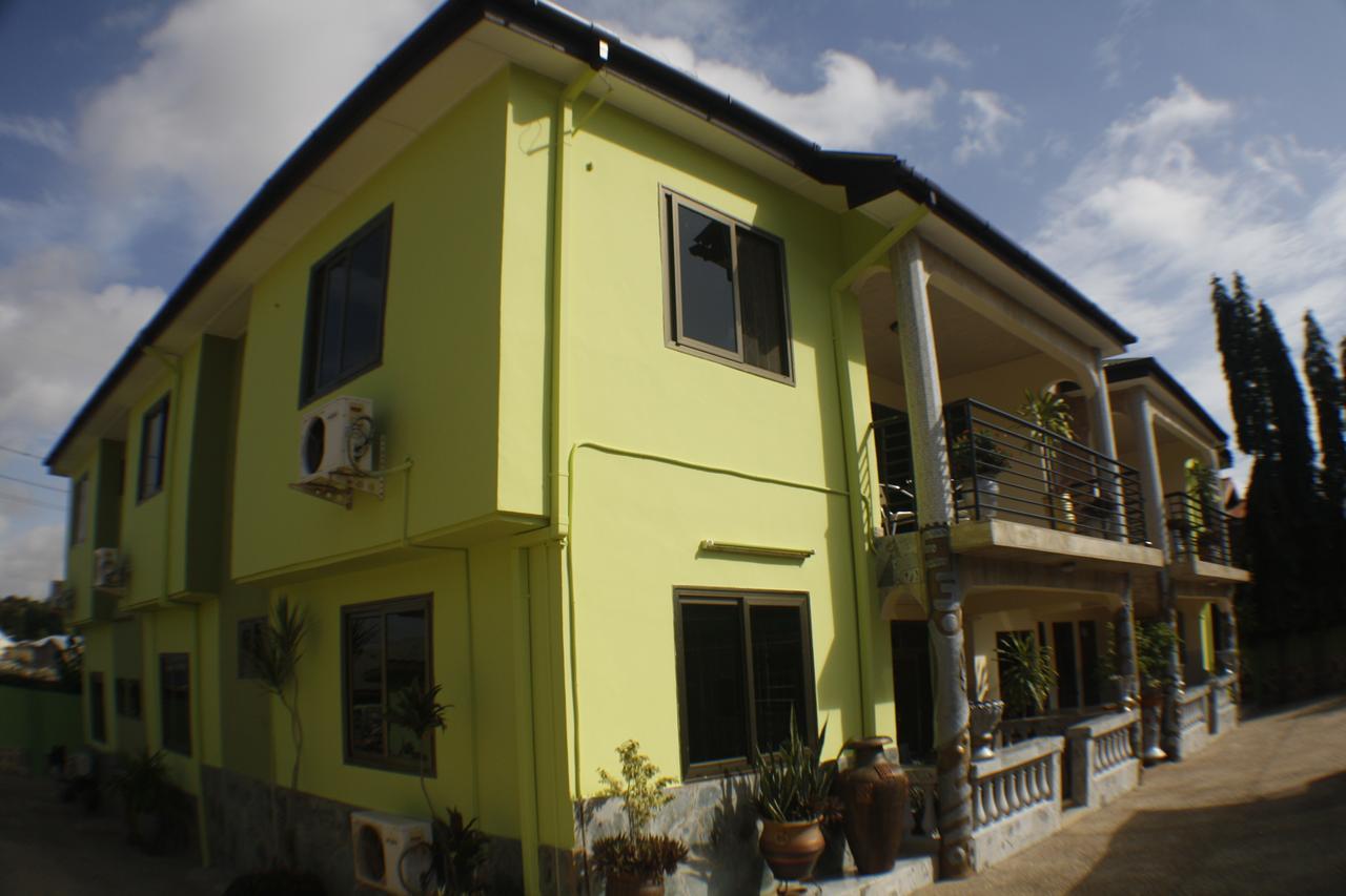 Dokua Royal Hotel Kwabenya 외부 사진